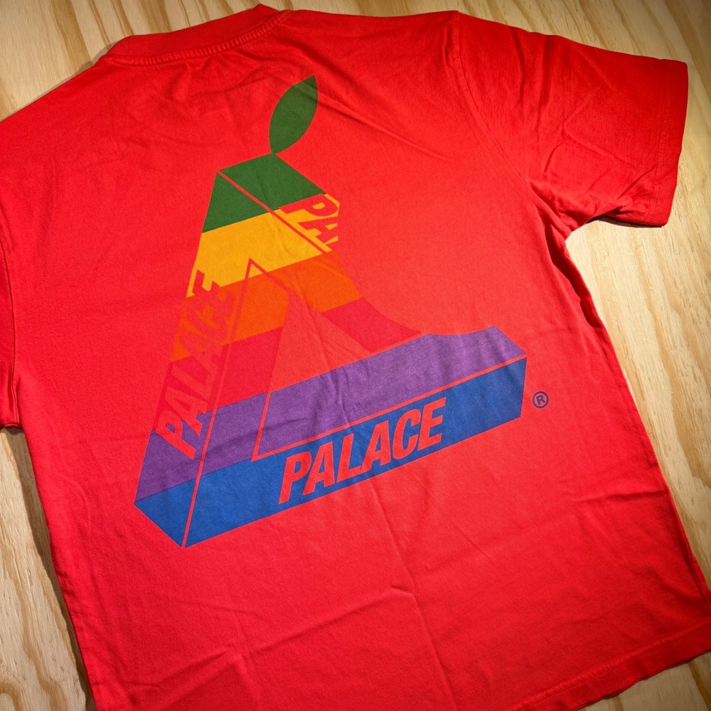 Palace Skateboards Jobsworth Apple Tri-Ferg Graphic T-Shirt Red Mens Large